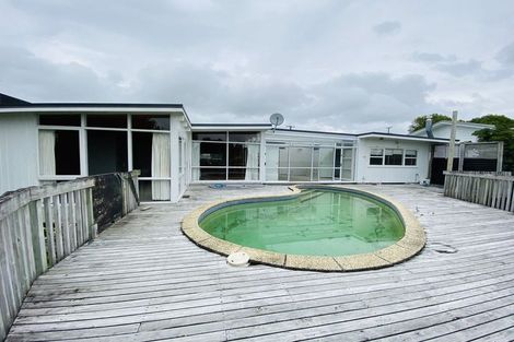 Photo of property in 156 Bleakhouse Road, Mellons Bay, Auckland, 2014