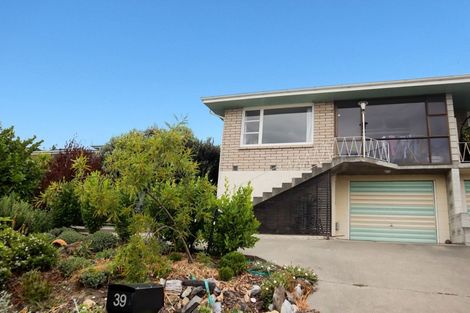 Photo of property in 2/39 Parklands Drive, Huntsbury, Christchurch, 8022