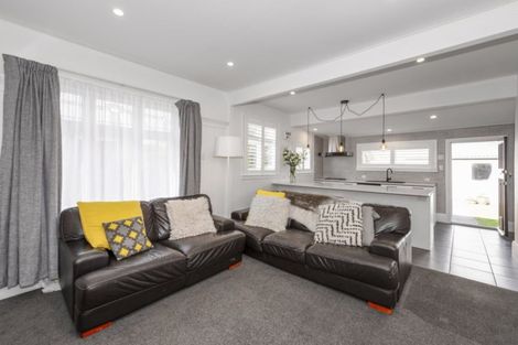 Photo of property in 120a Somerfield Street, Somerfield, Christchurch, 8024