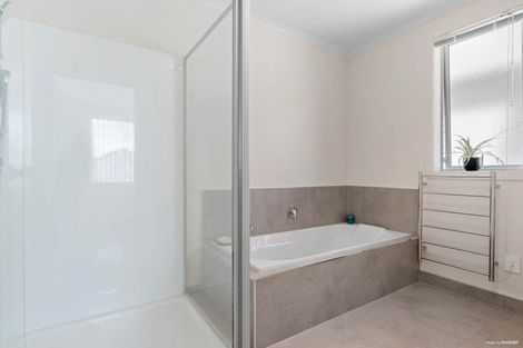 Photo of property in 29 Hollowout Street, Takanini, 2112