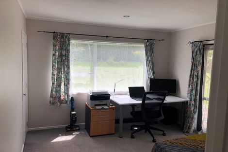 Photo of property in 8 Beacon Avenue, Campbells Bay, Auckland, 0630