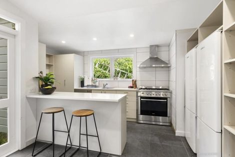 Photo of property in 58 Salamanca Road, Kelburn, Wellington, 6012