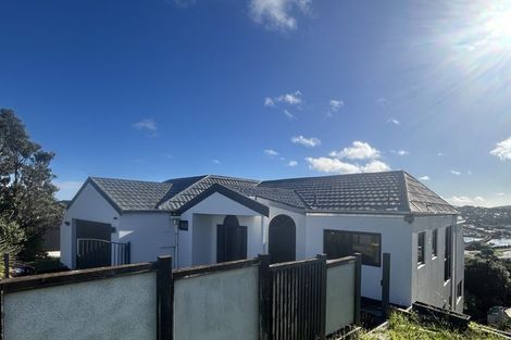 Photo of property in 27 Eskdale Road, Papakowhai, Porirua, 5024