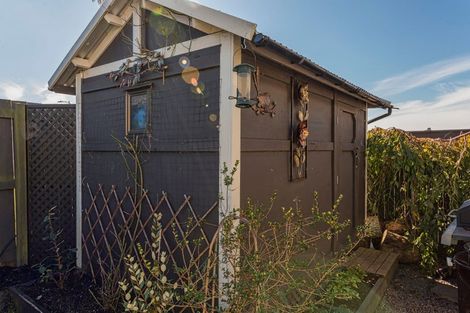 Photo of property in 13 Papa Orchard Drive, Kumeu, 0810
