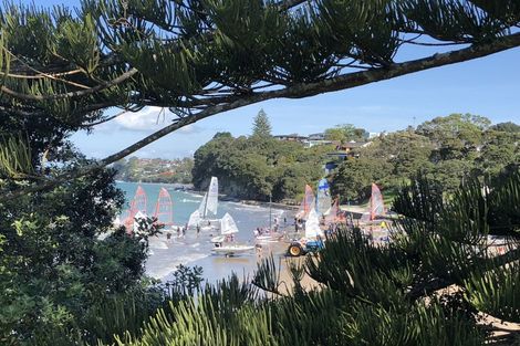 Photo of property in 33 Beulah Avenue, Rothesay Bay, Auckland, 0630