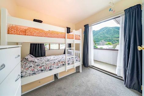 Photo of property in 5 California Drive, Totara Park, Upper Hutt, 5018