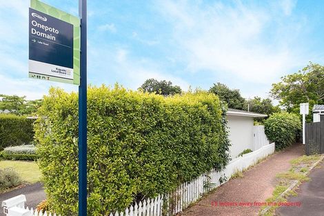 Photo of property in 28 Puawai Place, Northcote, Auckland, 0627
