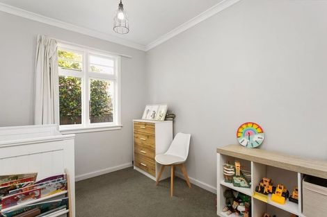 Photo of property in 18 Coopers Road, Dallington, Christchurch, 8061