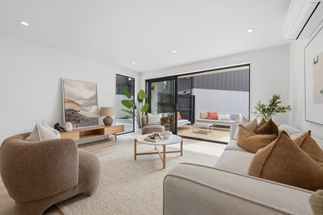 Photo of property in 5/6a View Road, Papakura, 2110