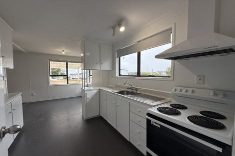 Photo of property in 5a Cherry Tree Place, Massey, Auckland, 0614