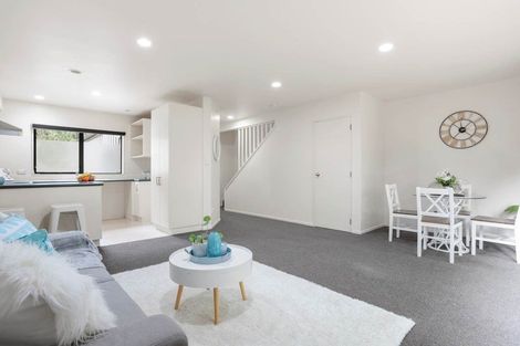 Photo of property in 135d Triangle Road, Massey, Auckland, 0614