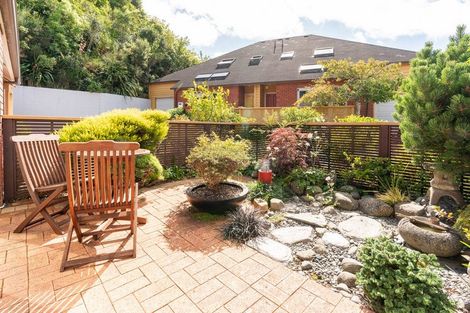 Photo of property in 10 Futuna Close, Karori, Wellington, 6012