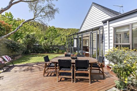 Photo of property in 6 Malda Grove, Khandallah, Wellington, 6035