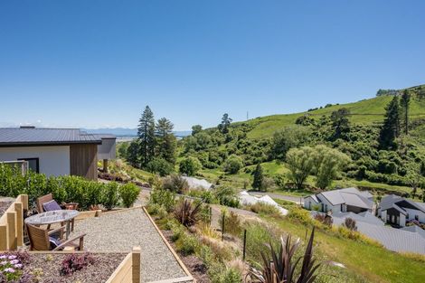 Photo of property in 18 Hill Tops Way, Stoke, Nelson, 7011