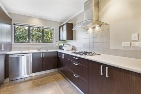 Photo of property in 3 Candlestick Place, Oteha, Auckland, 0632