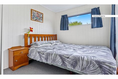 Photo of property in 2/8 Chartwell Avenue, Glenfield, Auckland, 0629