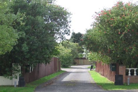Photo of property in 2/7 Septimus Place, Henderson, Auckland, 0612