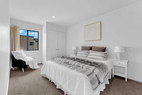 Photo of property in 12 Vitex Lane, Henderson, Auckland, 0612