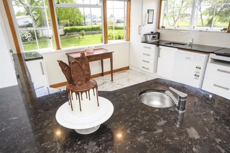 Photo of property in 1 High Street, Bulls, 4818