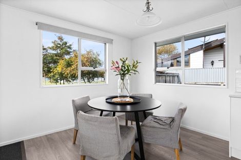 Photo of property in 69 Caernarvon Drive, Flaxmere, Hastings, 4120