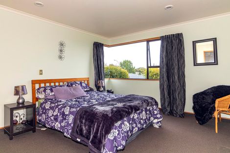 Photo of property in 71 Temple Crescent, Gleniti, Timaru, 7910