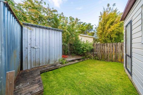 Photo of property in 6 Kirby Street, Glendene, Auckland, 0602