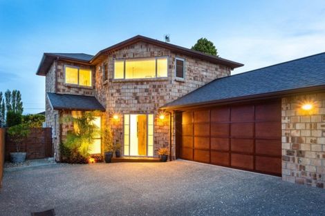 Photo of property in 30b Riverside Road, Orewa, 0931