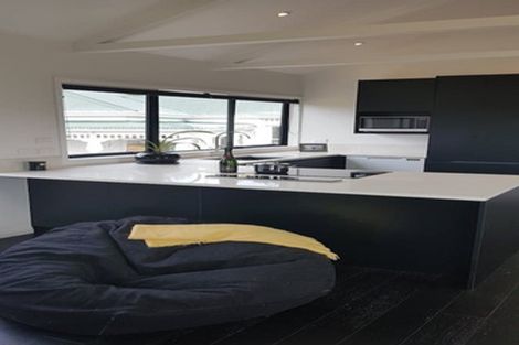 Photo of property in 92b Upper Harbour Drive, Greenhithe, Auckland, 0632