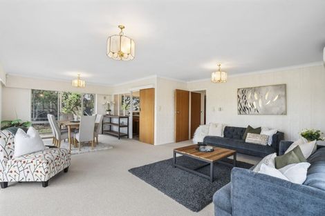 Photo of property in 91a Kiwi Esplanade, Mangere Bridge, Auckland, 2022