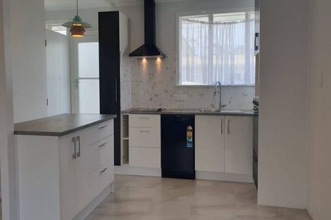 Photo of property in 2/24 Dale Crescent, Pakuranga, Auckland, 2010