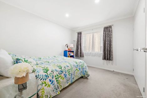 Photo of property in 1 Sunshine Lane, Flat Bush, Auckland, 2019