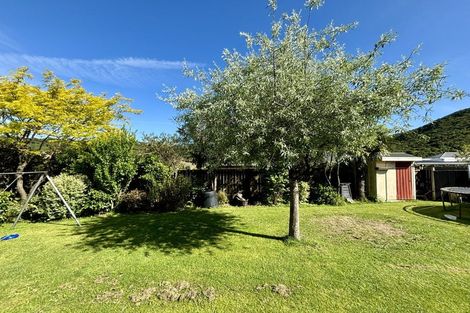 Photo of property in 7 Glentui Place, Waikawa, Picton, 7220