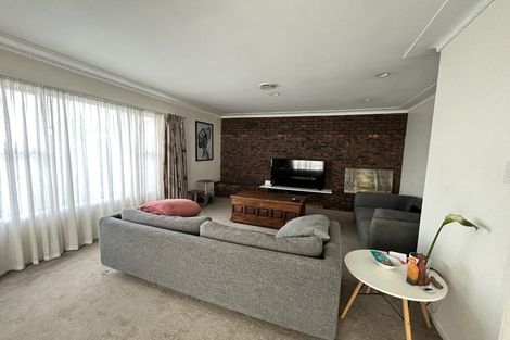 Photo of property in 200 Clovelly Road, Bucklands Beach, Auckland, 2012