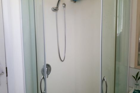 Photo of property in 39 Auburn Avenue, Upper Riccarton, Christchurch, 8041