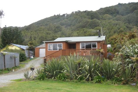 Photo of property in 32 Herd Street, Dunollie, Runanga, 7803