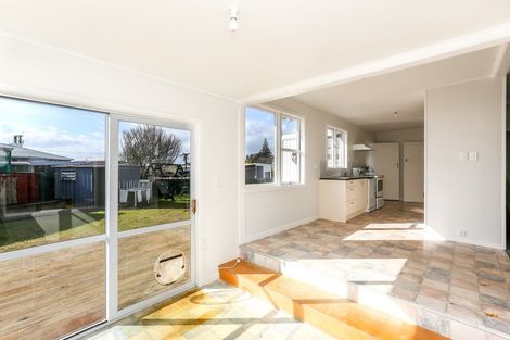 Photo of property in 136 Broadway, Waitara, 4320