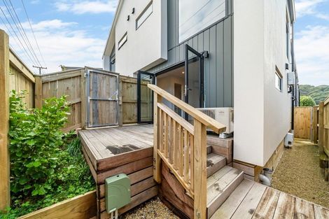 Photo of property in 2/26 Fitzherbert Road, Wainuiomata, Lower Hutt, 5014