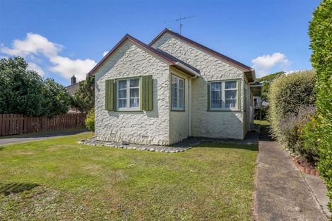 Photo of property in 361 Cambridge Terrace, Naenae, Lower Hutt, 5011