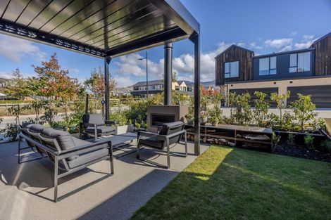 Photo of property in 24 Bellfield Lane, Wanaka, 9305