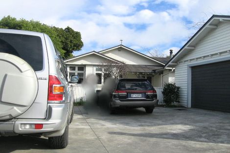 Photo of property in 8 Milson Line, Roslyn, Palmerston North, 4414