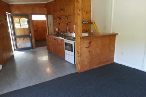 Photo of property in 52 Owhiro Bay Parade, Owhiro Bay, Wellington, 6023