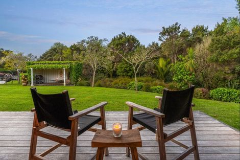 Photo of property in 2 Tamahunga Drive, Matakana, Warkworth, 0985