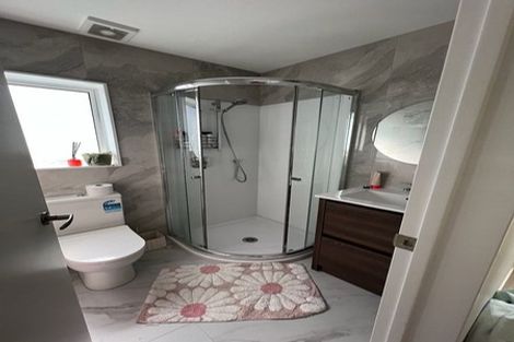 Photo of property in 28b Halberg Street, Glenfield, Auckland, 0629