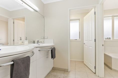 Photo of property in 24 Windmill Drive, Wainui, Silverdale, 0992