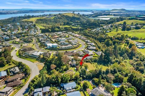 Photo of property in 27 Waikite Road, Welcome Bay, Tauranga, 3112