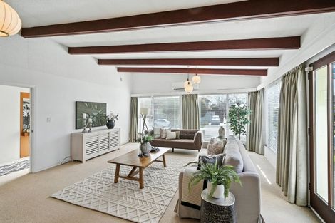 Photo of property in 7 Rosedale Place, Avonhead, Christchurch, 8042