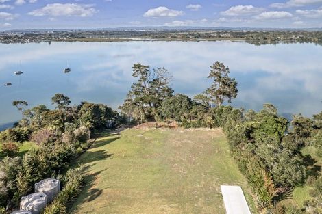 Photo of property in 15a Chatham Avenue, Paremoremo, Auckland, 0632