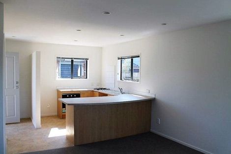 Photo of property in 4/36 West Coast Road, Glen Eden, Auckland, 0602