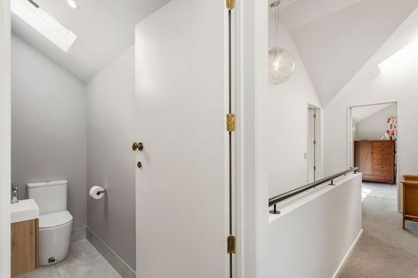 Photo of property in 89a Hawthorne Street, Strowan, Christchurch, 8052