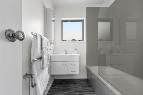 Photo of property in 1046a Papamoa Beach Road, Papamoa Beach, Papamoa, 3118